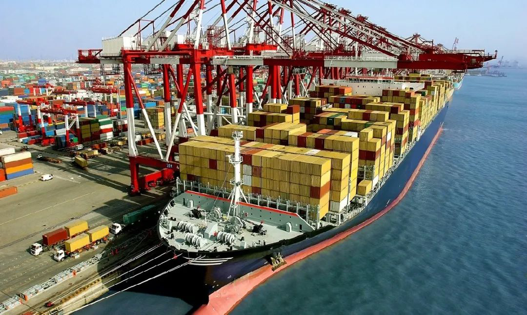 多国出现疫情反弹，国内八大海运港外贸集装箱业务增长了！