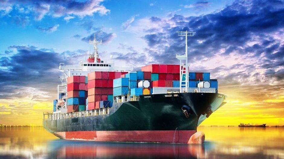 我想海运出口到美国，拼箱和整柜出口哪个比较好？