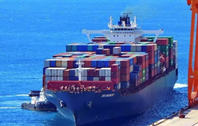 一艘集装箱船被劫！满载中国货物，涉及上海、深圳等多个国内港口……
