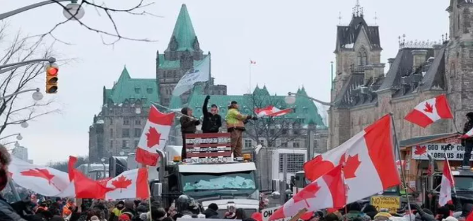 加拿大 集装箱 罢工