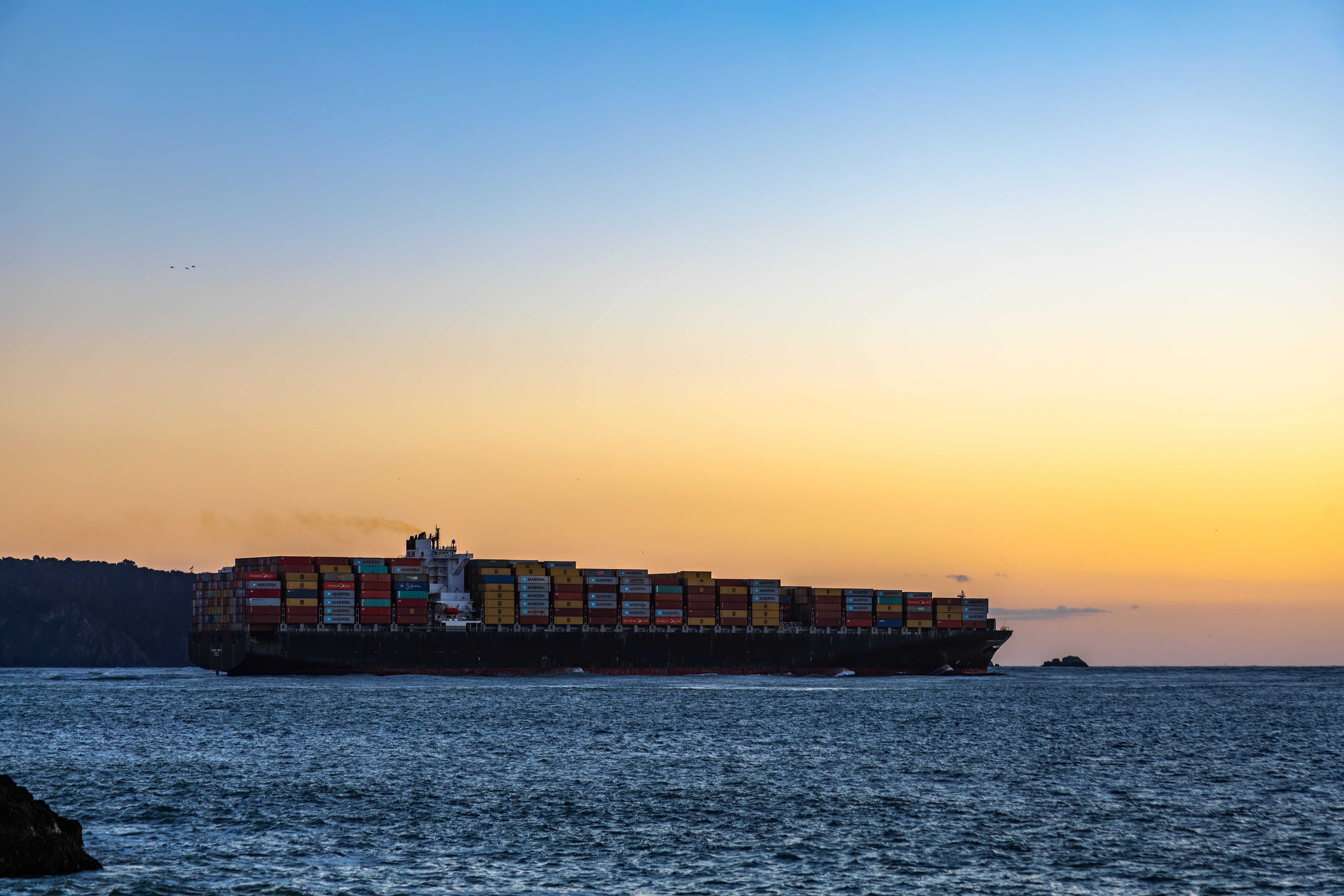 红海局势持续紧张，大量集装箱船改变航线？